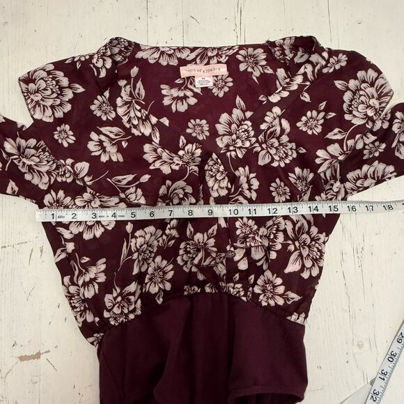 Band Of Gypsies Blouse Top Bodysuit XS Burgundy Vintage Floral Long Bell Sleeve - Picture 7 of 13